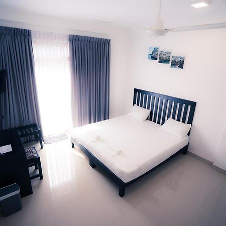 Kozy B&B Dehiwala-Mount Lavinia Exterior photo