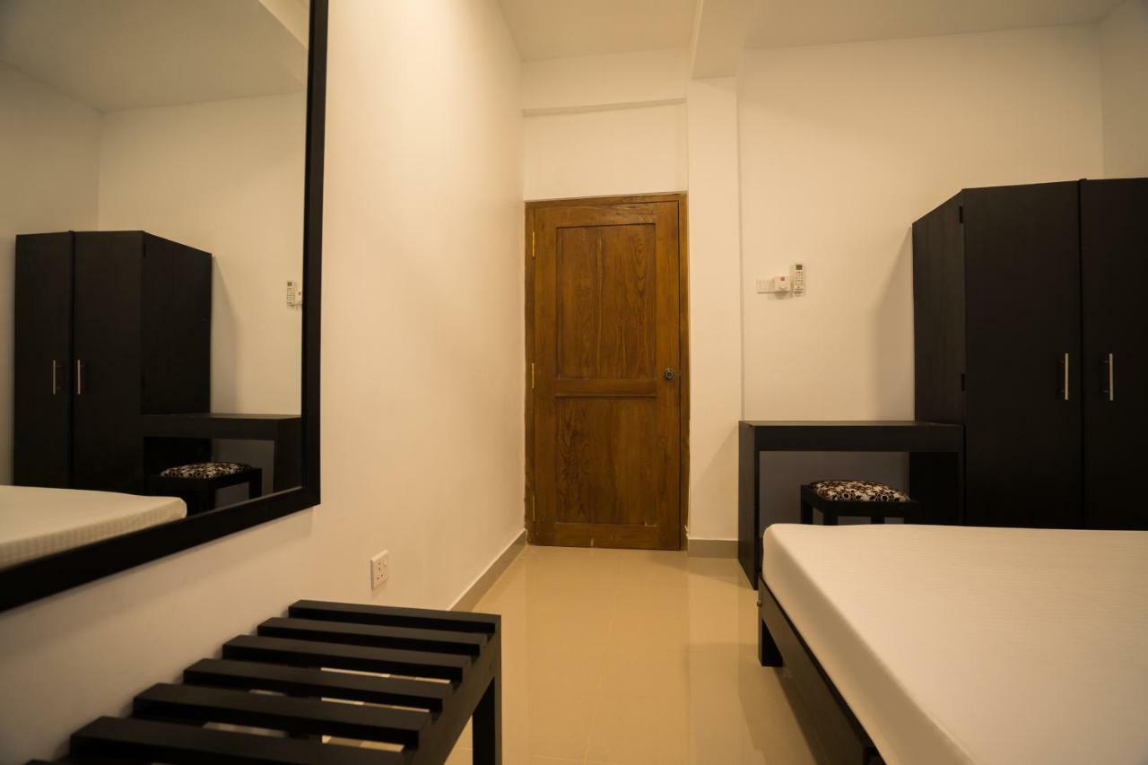 Kozy B&B Dehiwala-Mount Lavinia Exterior photo