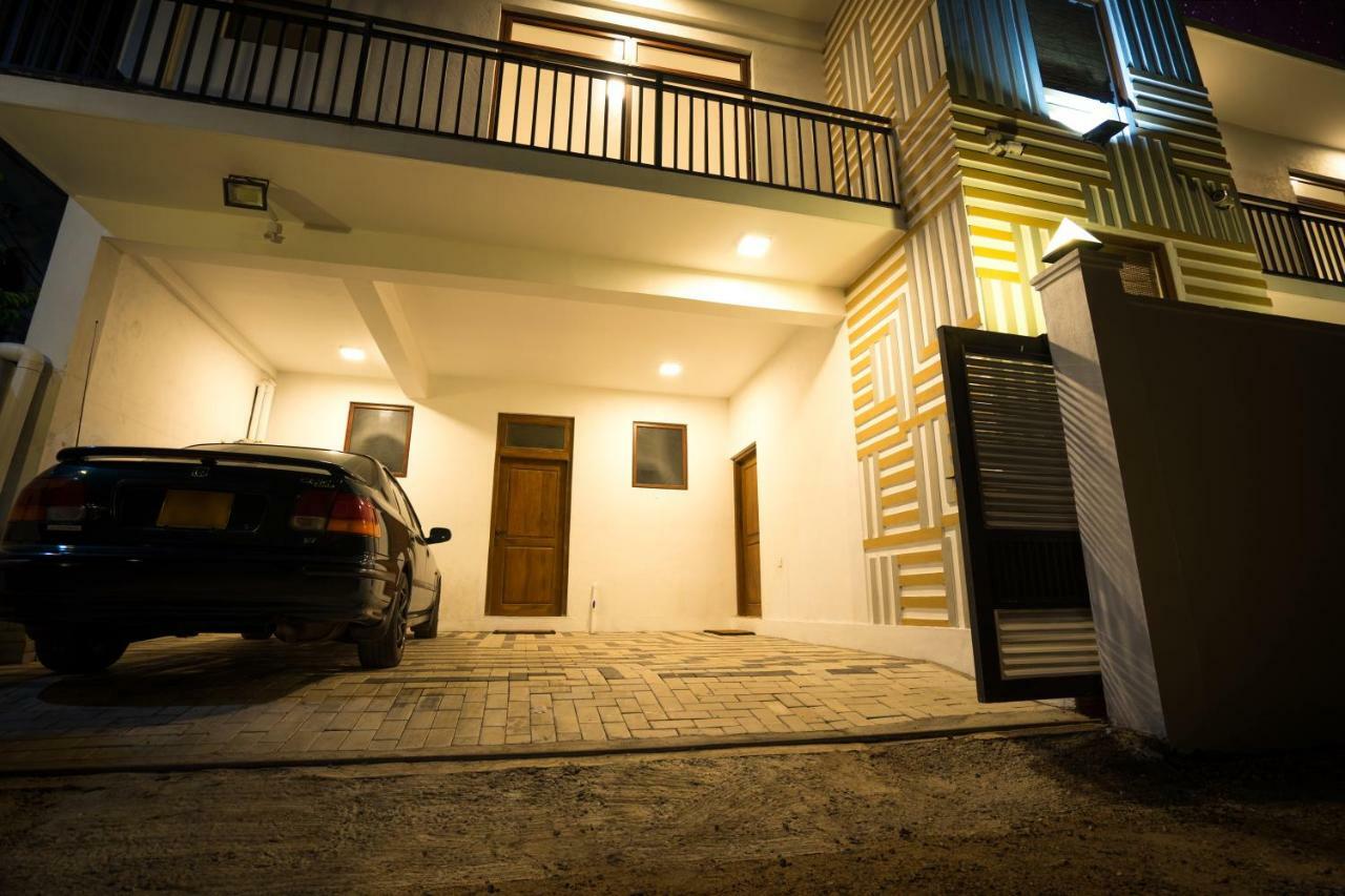 Kozy B&B Dehiwala-Mount Lavinia Exterior photo